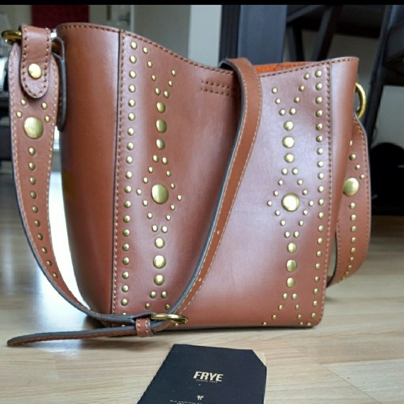 Frye Handbags - 🌻 New Frye Hainess  crossbody purse